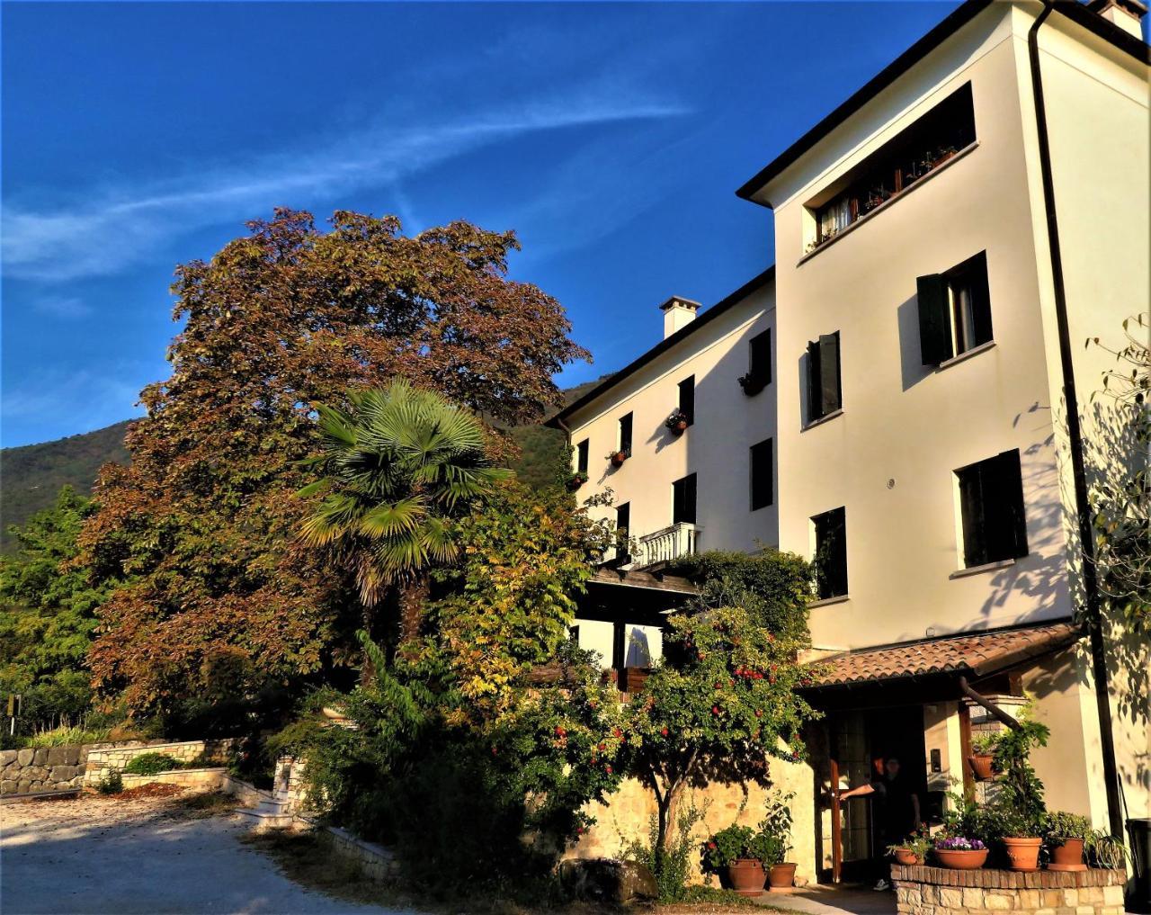 Locanda Alla Posta Borso del Grappa Exterior foto